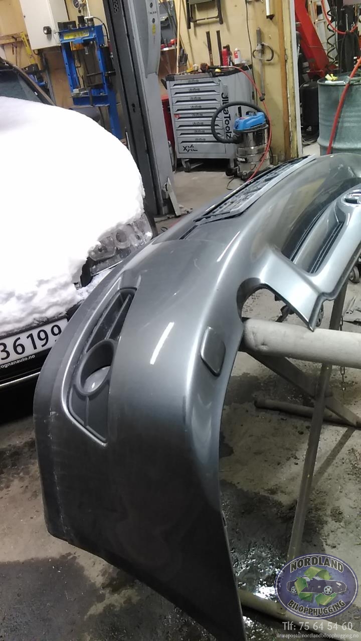 Støtfanger foran til Toyota Corolla 2002-2007  (5211913914|)
