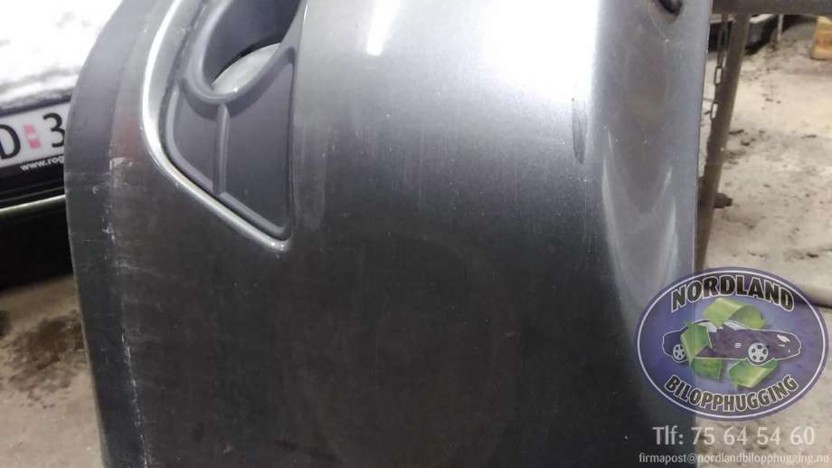 Støtfanger foran til Toyota Corolla 2002-2007  (5211913914|)