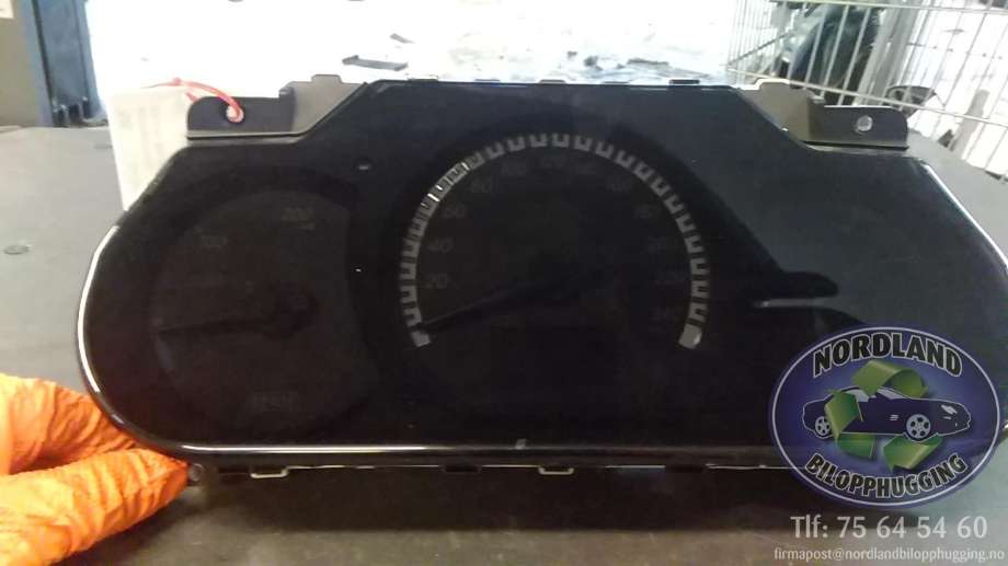 Instrumentpanel til Lexus RX, 2003-2009 (Type II) (XU30) (XU30) (8380048541)