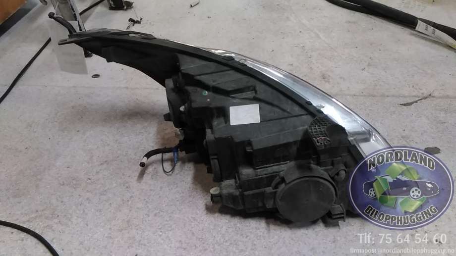 Frontlykt venstre halogen til Ford Transit Custom 2013-2023 (Type I)  (BK2113D153BJ|)
