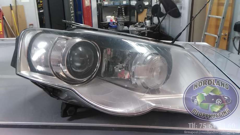 Frontlykt høyre xenon til VW Passat, 2005-2010 (B6) (B6) (VALEO|89312660)