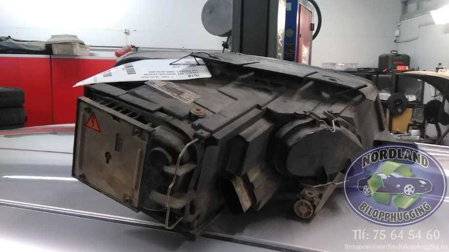 Frontlykt venstre xenon til VW Passat 2005-2010 (B6) (B6) (VALEO|89312650|3C0941751G|)