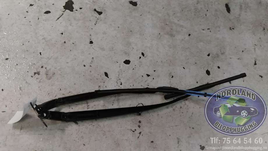 Viskerarmer frontrute til Toyota Urban Cruiser, 2009-2014  