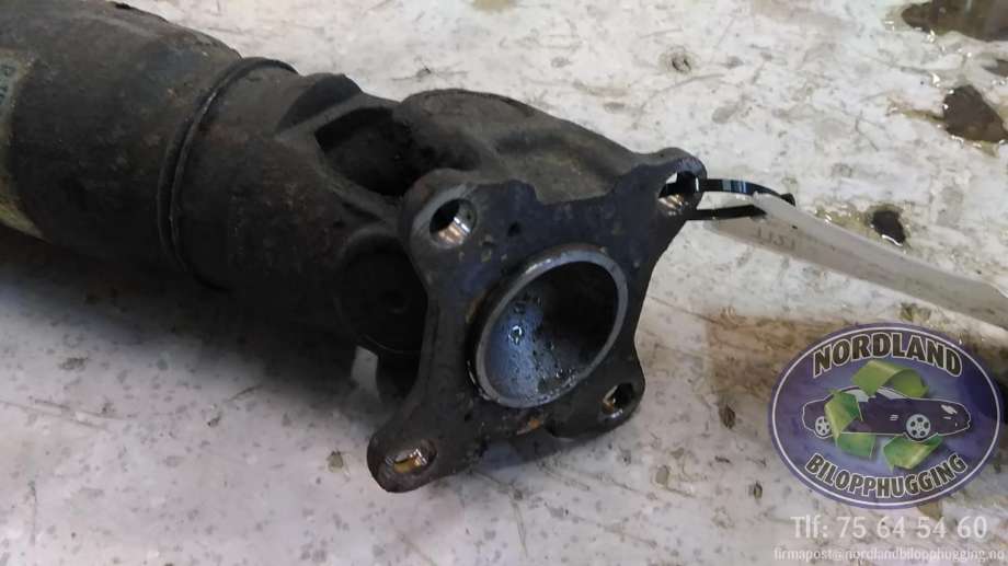Mellomaksel bakre til Toyota Land Cruiser 120 2002-2009  