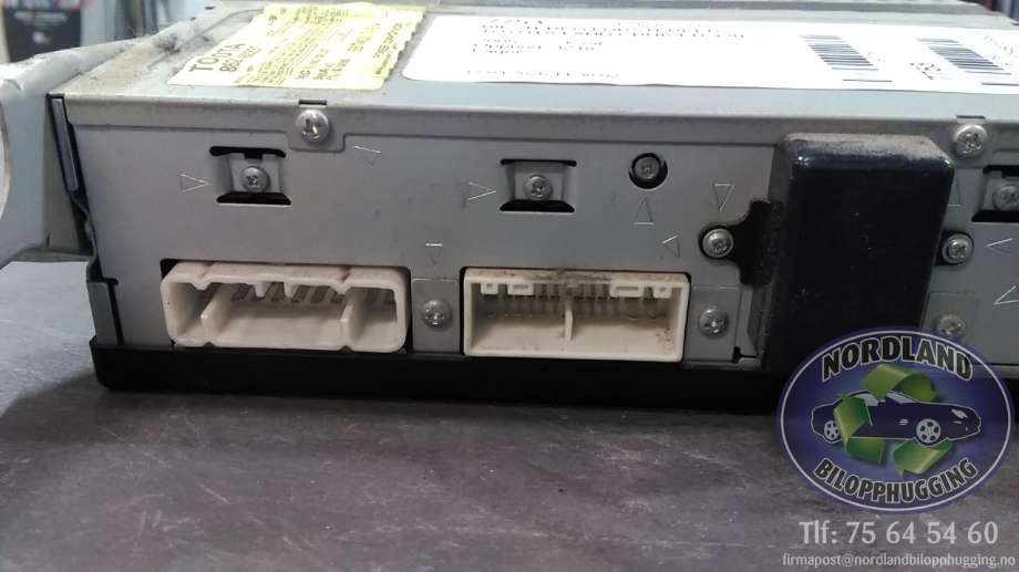 Bilstereo forsterker til Toyota Land Cruiser 120 2002-2009  (8628060291|)