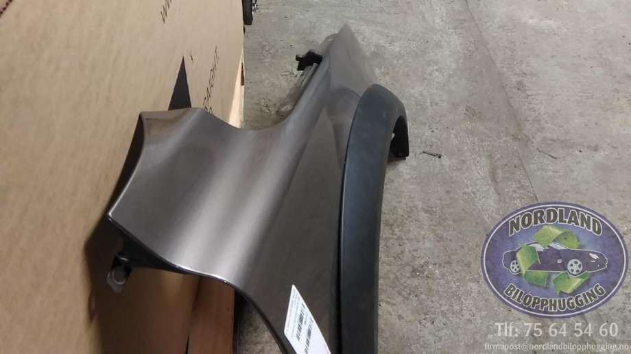 Skjerm høyre foran til Volvo XC70 2008-2013 (Type II, Fase 1)  (31294003|)