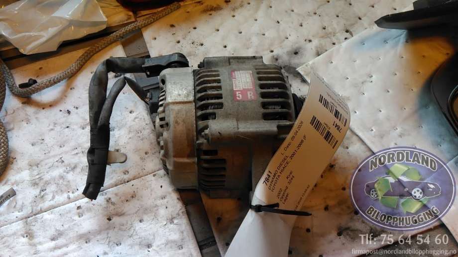 Dynamo diesel til Toyota Hiace, 2001-2006 (Fase 2)  (DENSO|2706030040)