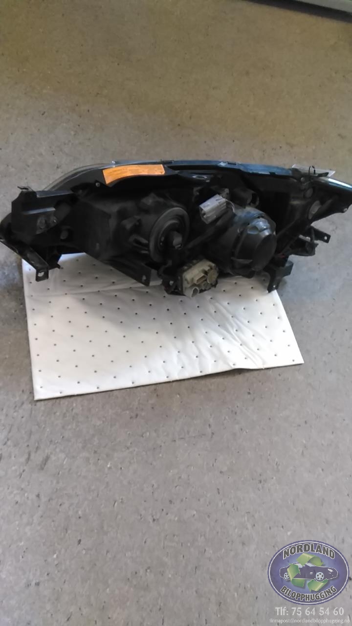 Frontlykt høyre xenon til Subaru Impreza 2008-2012 (Type III)  (LBCA00L02F11471|)