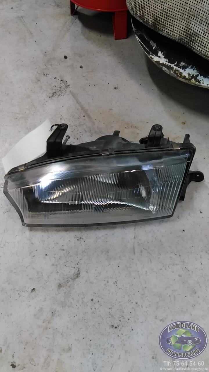 Frontlykt venstre halogen til Subaru Legacy 1994-1998