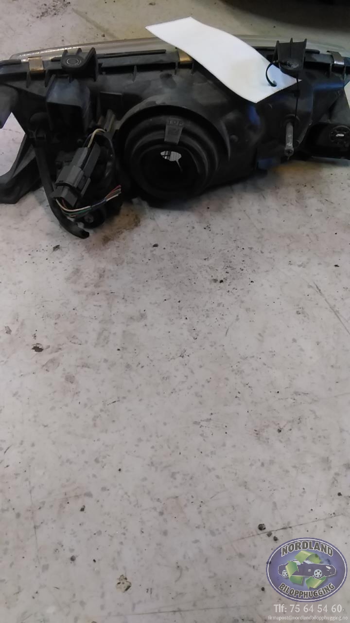 Frontlykt venstre halogen til Subaru Legacy 1994-1998