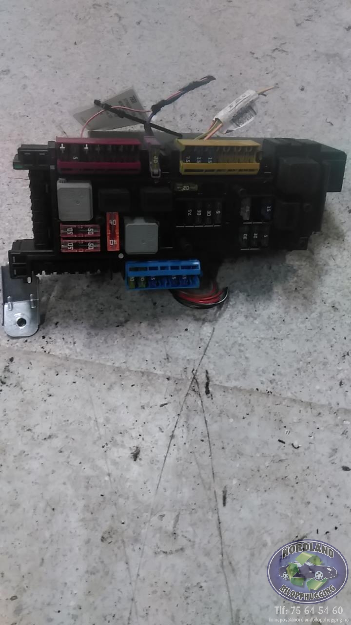 Styreenhet (SAM - Signal Acquisition Module) til Mercedes C-Klasse, 2011-2014 (Fase 2) (W204) (W204) (A 204 906 56 02)