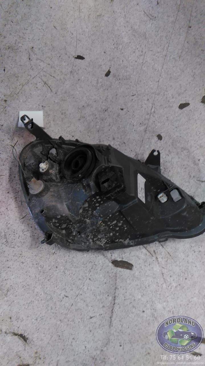 Frontlykt venstre halogen til Toyota Yaris 1999-2003 (Type I, Fase 1)  
