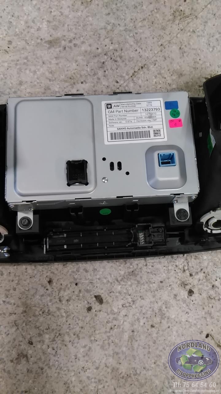 Bilstereo navigasjon skjerm til Opel Insignia A 2009-2014