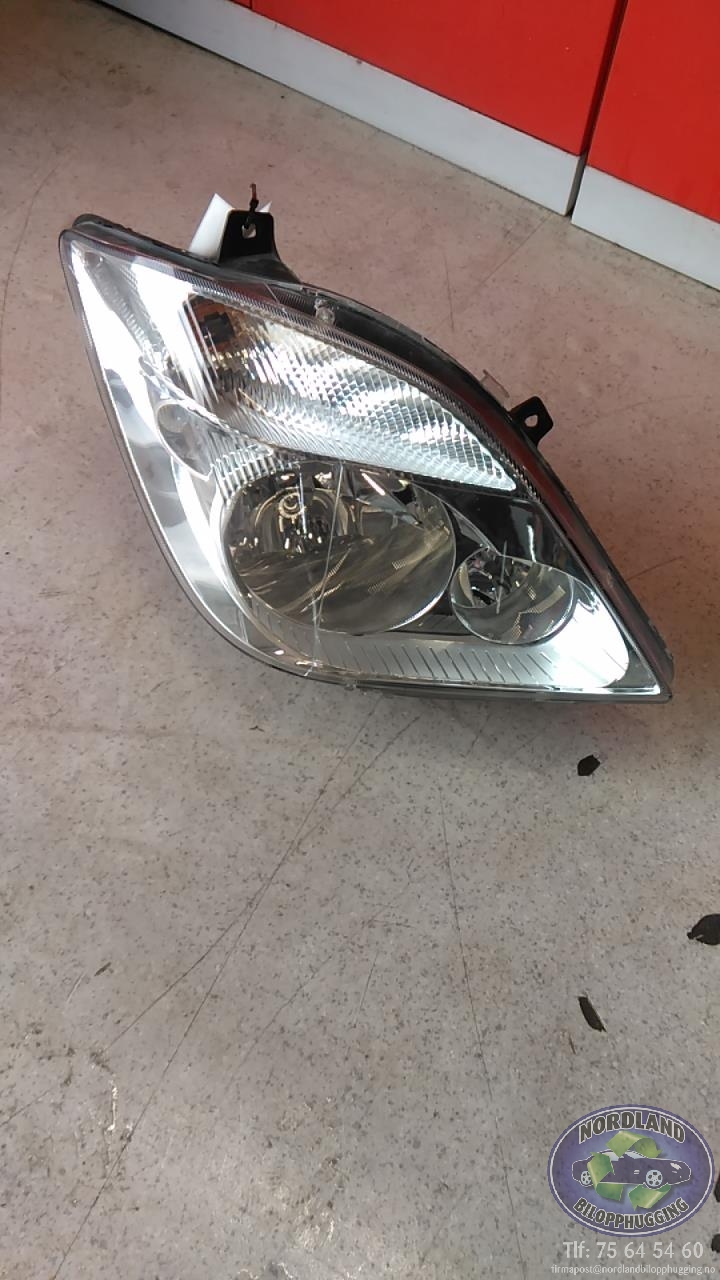 Frontlykt venstre halogen til Mercedes Sprinter, 2013-2018 (Fase 2) (906) (906) 