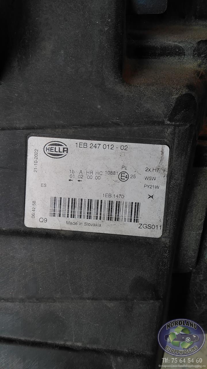 Frontlykt venstre halogen til Mercedes Sprinter 2013-2018 (Fase 2) (906) (906) 