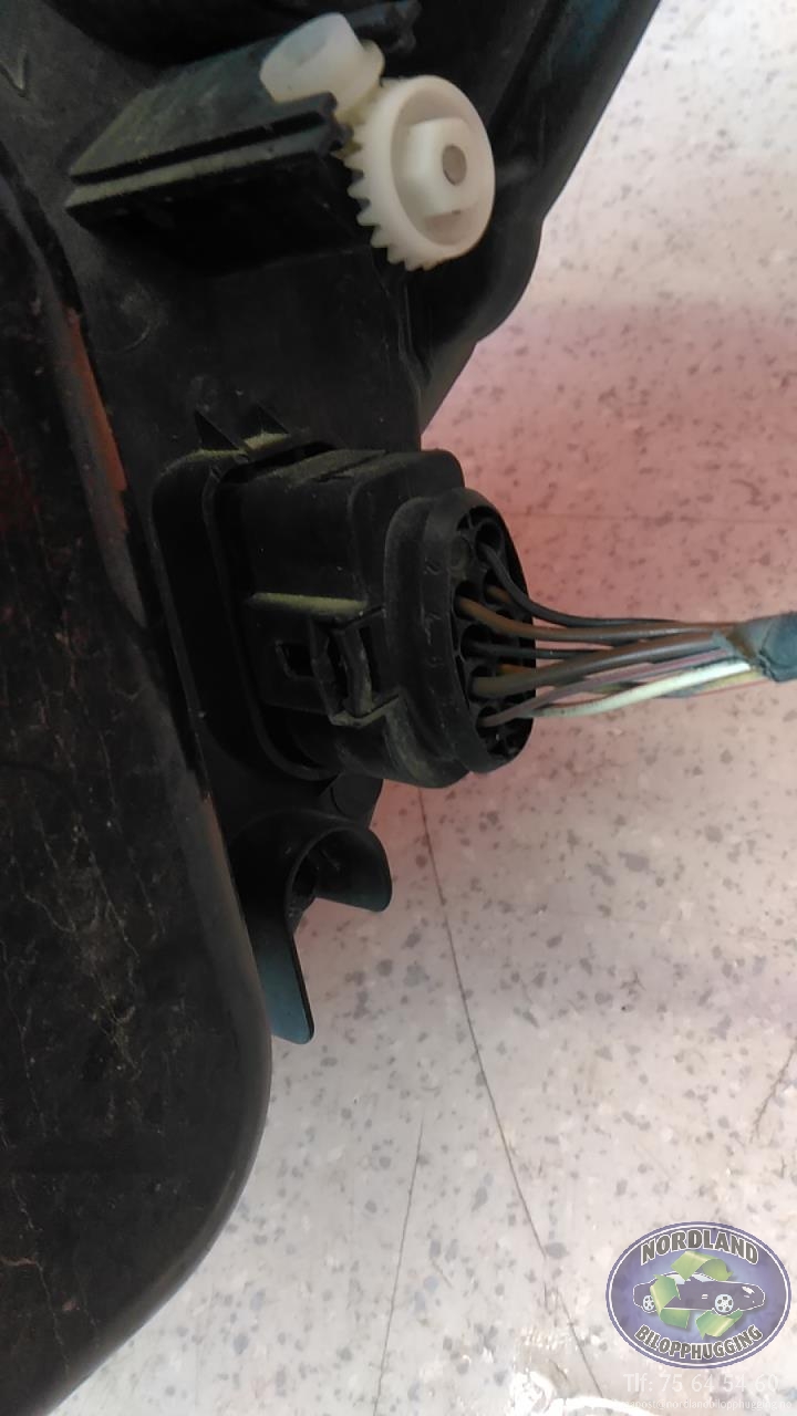 Frontlykt venstre halogen til Mercedes Sprinter 2013-2018 (Fase 2) (906) (906) 