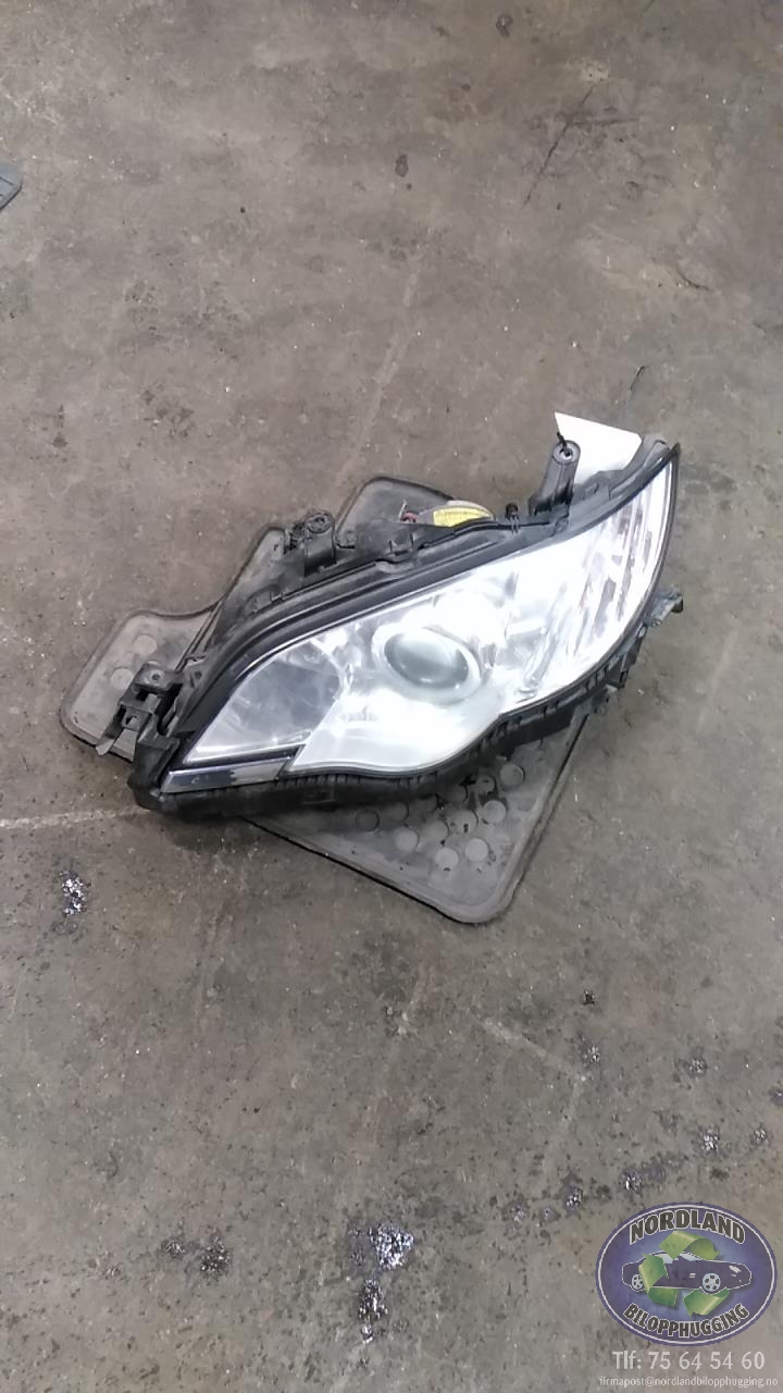 Frontlykt venstre xenon til Subaru Outback, 2007-2009 (Type III, Fase 2)