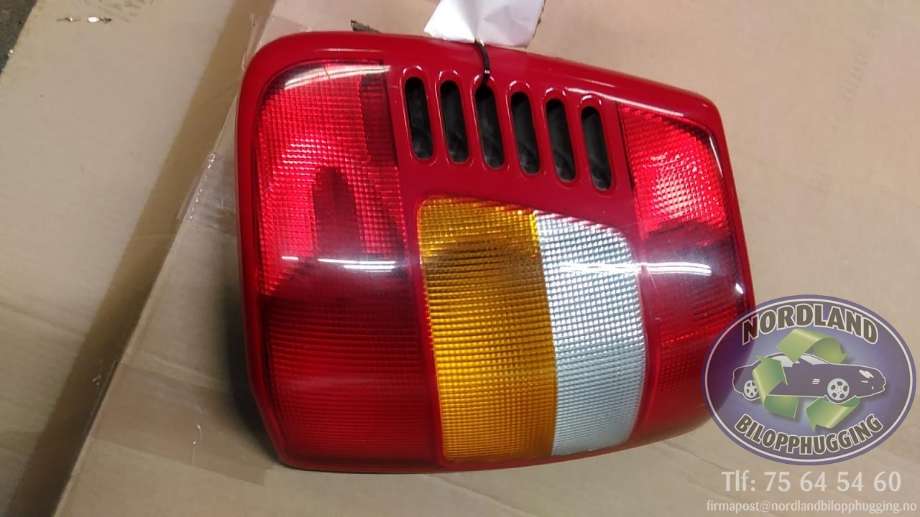 Baklykt høyre til Jeep Grand Cherokee, 1999-2004