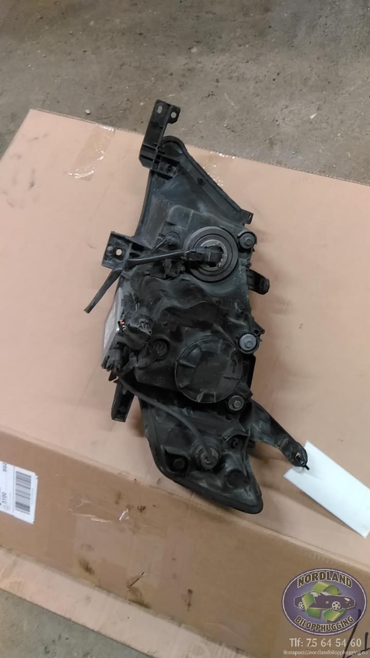 Frontlykt høyre xenon til Mitsubishi Outlander 2007-2010 (Type II, Fase 1)