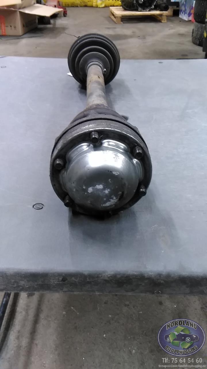 Drivaksel venstre foran, diesel/manuell til VW Transporter / Caravelle 2003-2009 (Fase 1) (T5) (T5) 