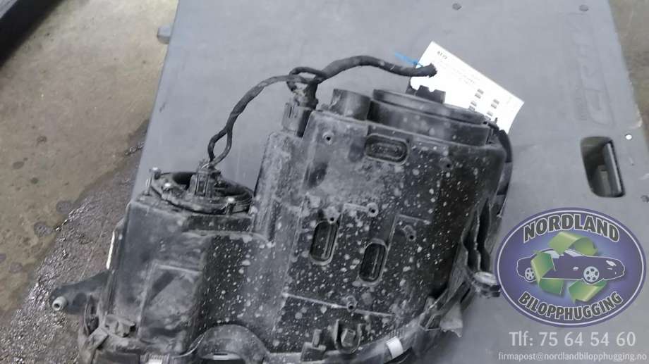 Frontlykt høyre halogen til Mercedes E-Klasse 2002-2006 (Fase 1) (W211) (W211) 
