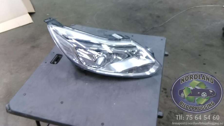 Frontlykt høyre xenon til Ford Focus, 2011-2014 (Type III, Fase 1)  