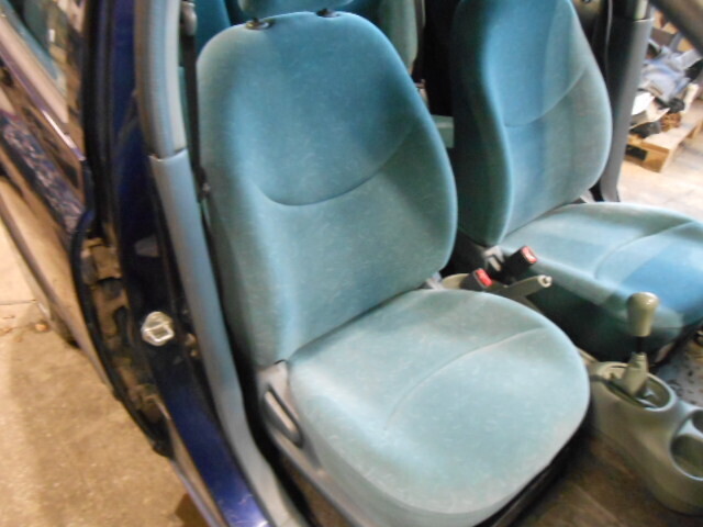 Toyota Yaris 1999-2003 (Type I, Fase 1) , Motorkode: 1SZ-FE, Girkassekode: 