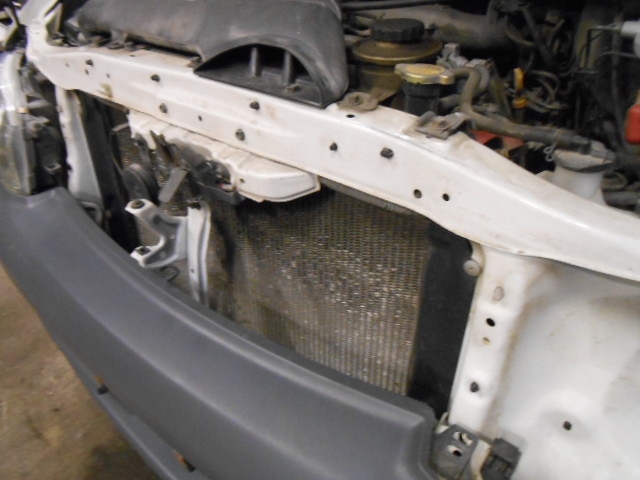 Toyota Hiace 2001-2006 (Fase 2) , Motorkode: 2L-T, Girkassekode: 