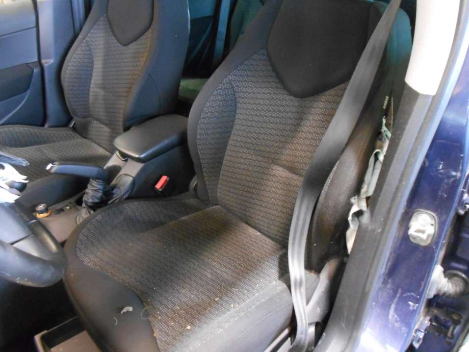Peugeot 308 2007-2011 (Type I, Fase 1) delebil , Motorkode: 9H01, Girkassekode: 