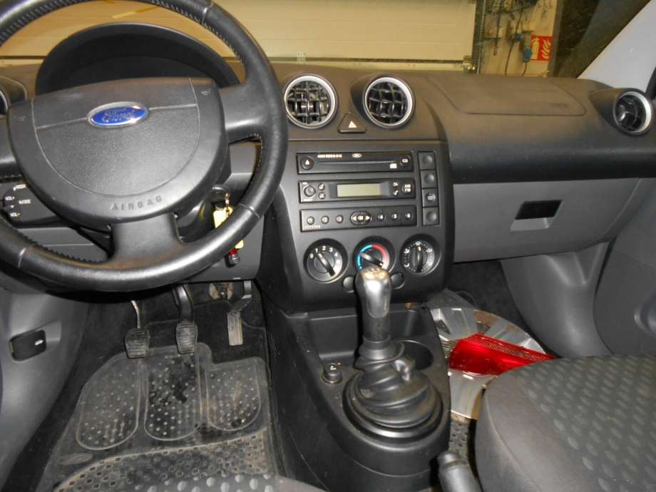 Ford Fiesta 2002-2008 (Type V) , Motorkode: FXJA;FXJB, Girkassekode: 