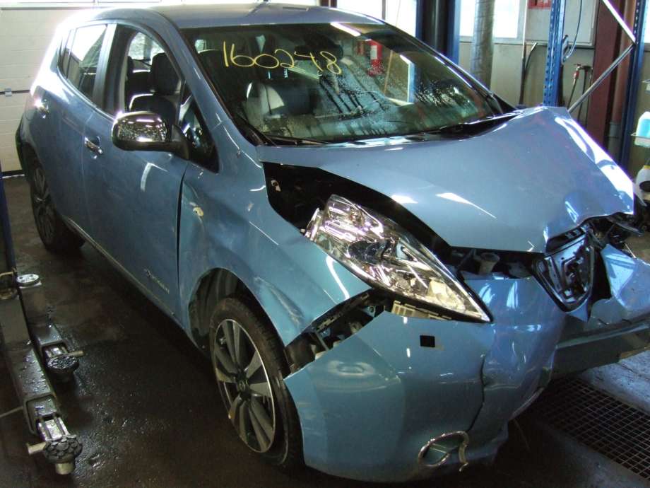 Nissan Leaf 2011-2017 (Type I) , Motorkode: EM61, Girkassekode: 