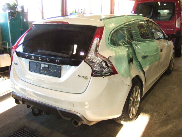 Volvo V60 2010-2013 (Type I, Fase 1) , Motorkode: D4162T, Girkassekode: MMT6