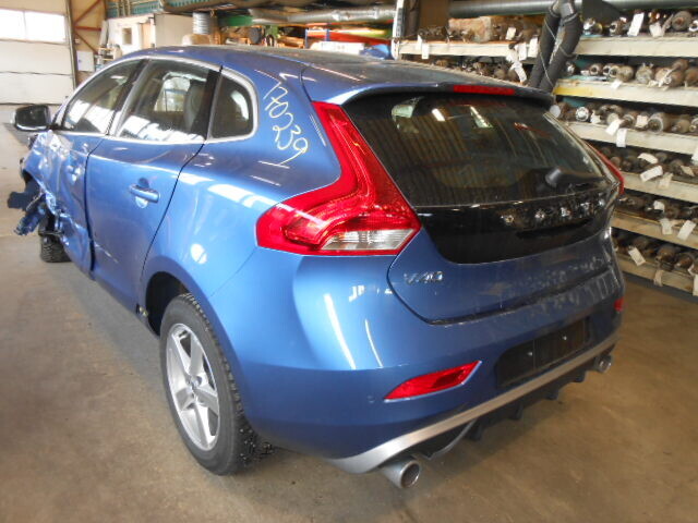 Volvo V40 2012-2019 , Motorkode: B4204T38, Girkassekode: 1