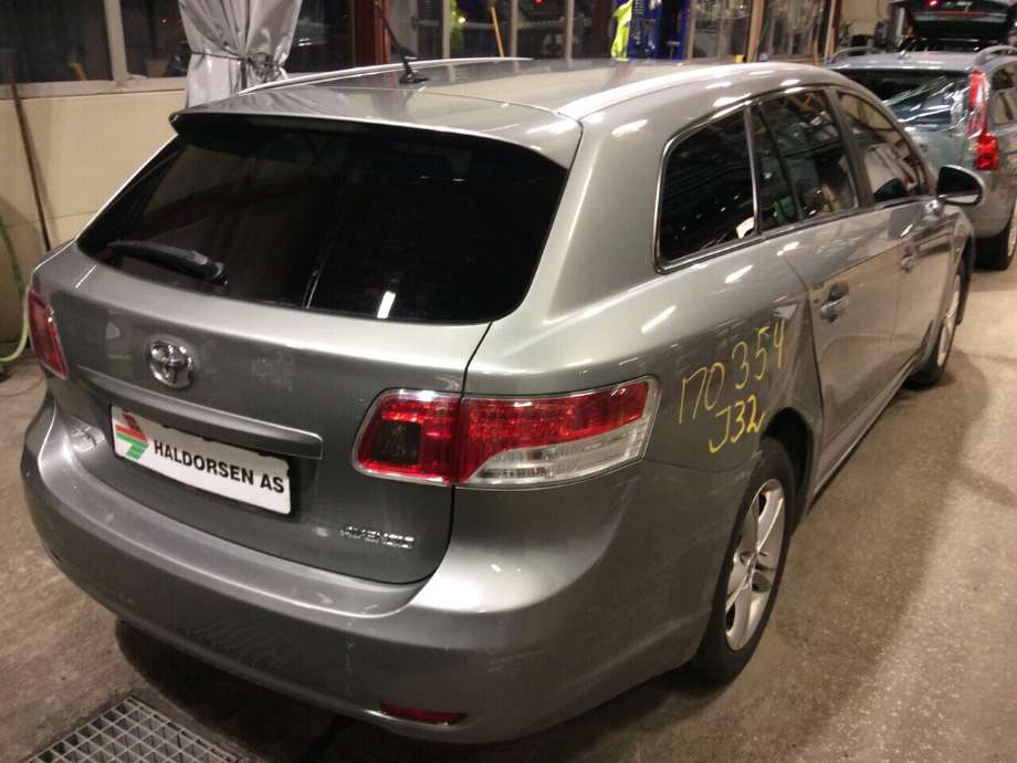 Toyota Avensis 2009-2015 (Type III, Fase 1) , Motorkode: 1AD-FTV, Girkassekode: 