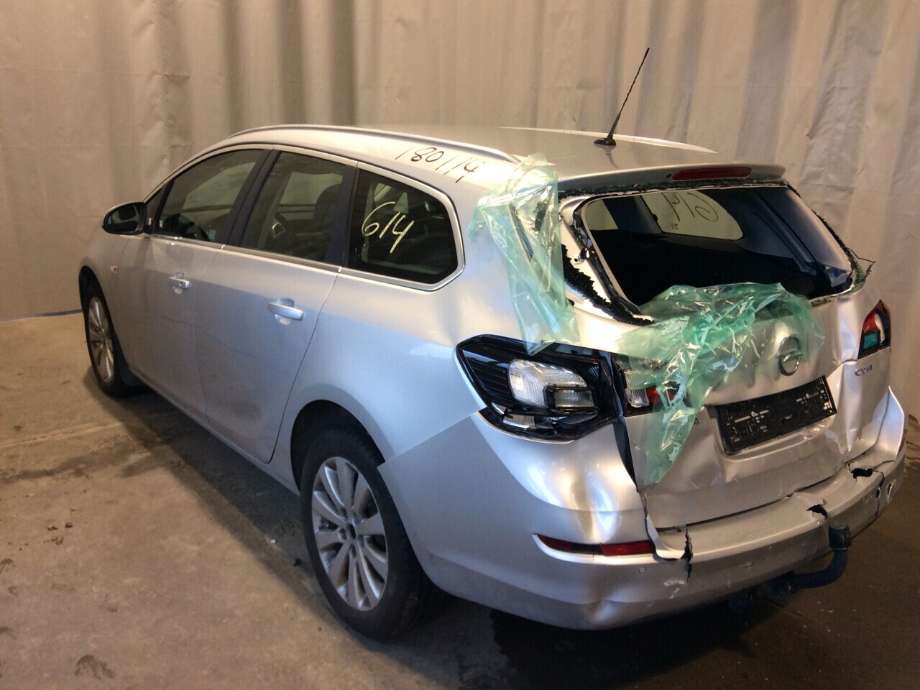 Opel Astra J 2010-2015 , Motorkode: A17DTJ, Girkassekode: 