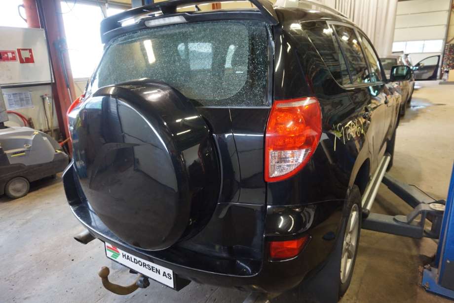 Toyota RAV4 2006-2009 (Type III, Fase 1) , Motorkode: 2AD-FTV, Girkassekode: