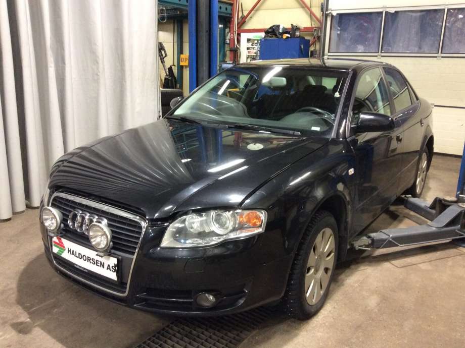 Audi A4 2004-2008 (Type III) (B7) (B7), Motorkode: BLB;BRE, Girkassekode: HCF