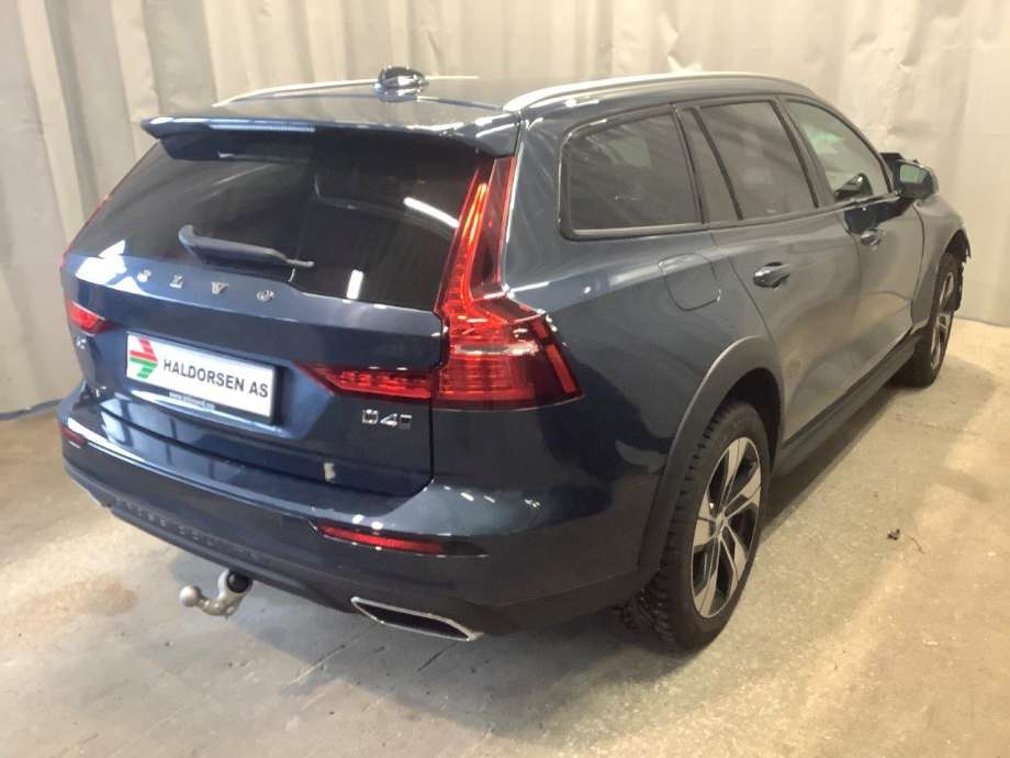 Volvo V60 / V60 CC 2018-->> (Type II) , Motorkode: D4204T14, Girkassekode: C