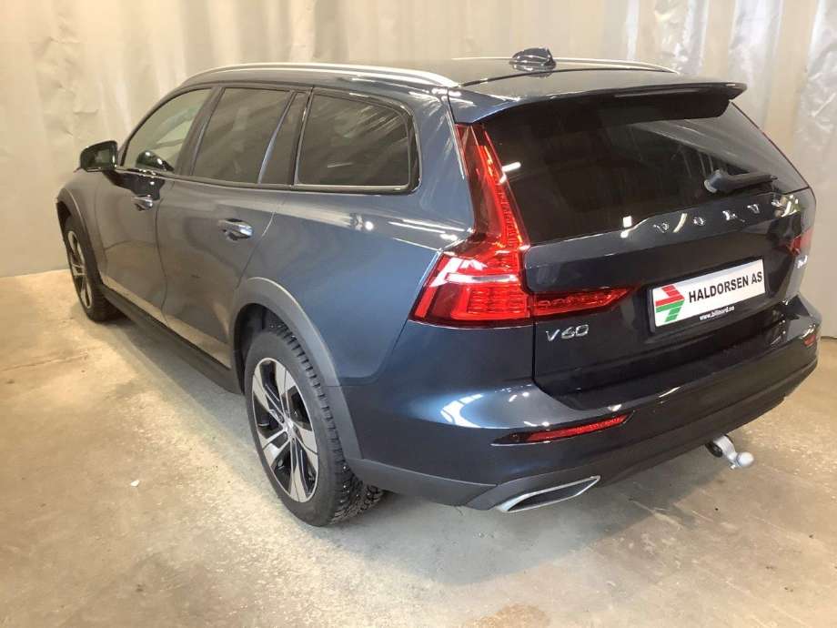 Volvo V60 / V60 CC 2018-->> (Type II) , Motorkode: D4204T14, Girkassekode: C
