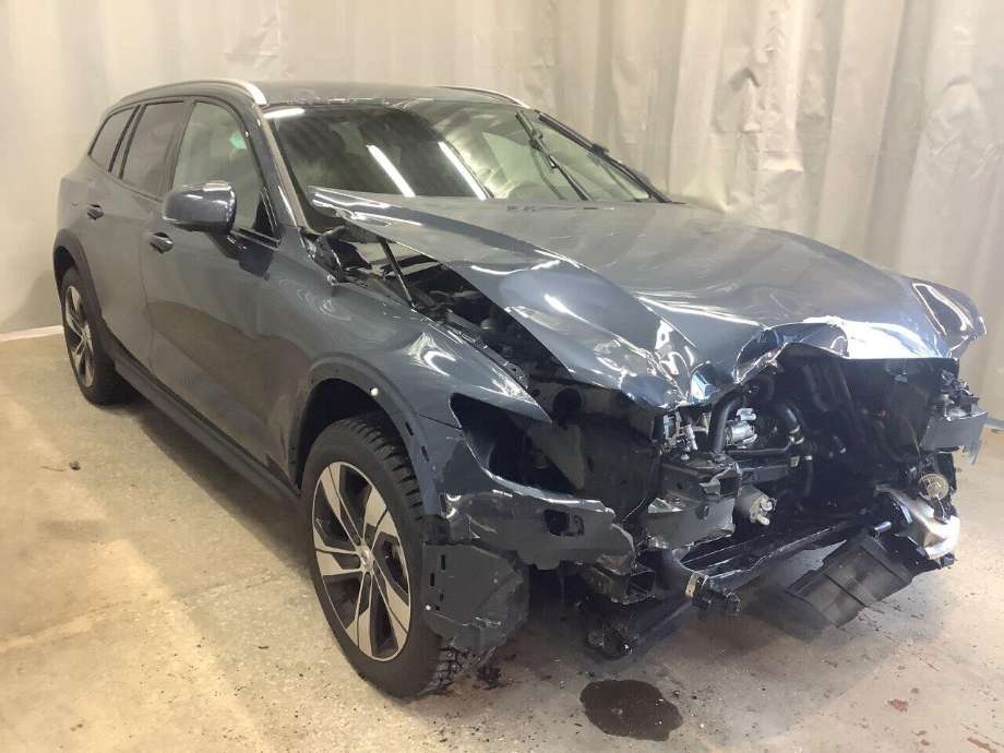 Volvo V60 / V60 CC 2018-->> (Type II) , Motorkode: D4204T14, Girkassekode: C