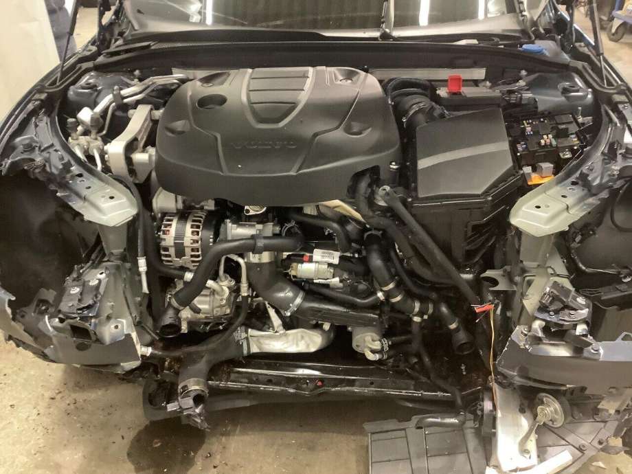 Volvo V60 / V60 CC 2018-->> (Type II) , Motorkode: D4204T14, Girkassekode: C