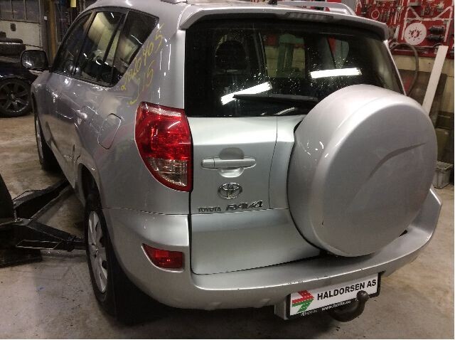 Toyota RAV4 2006-2009 (Type III, Fase 1) , Motorkode: 2AD-FTV, Girkassekode: 