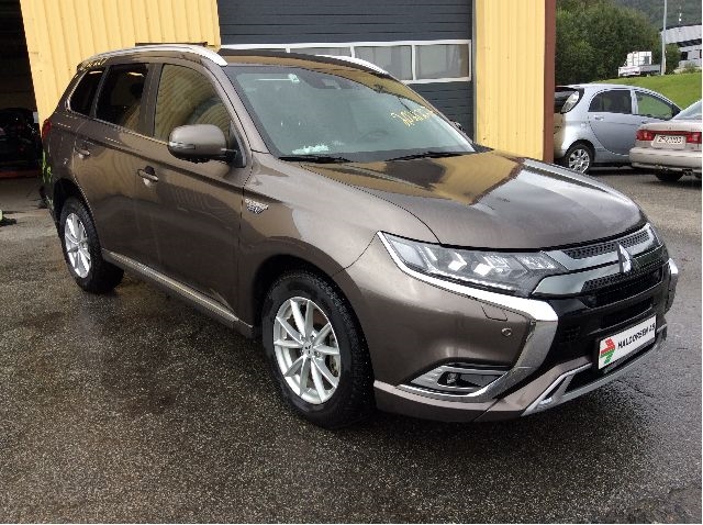 Mitsubishi Outlander 2015-->> (Type III, Fase 2) , Motorkode: 4B12, Girkassekode: F1EKA-1-A1Z