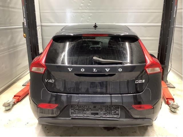 Volvo V40 2012-2019 , Motorkode: D4204T8, Girkassekode: 