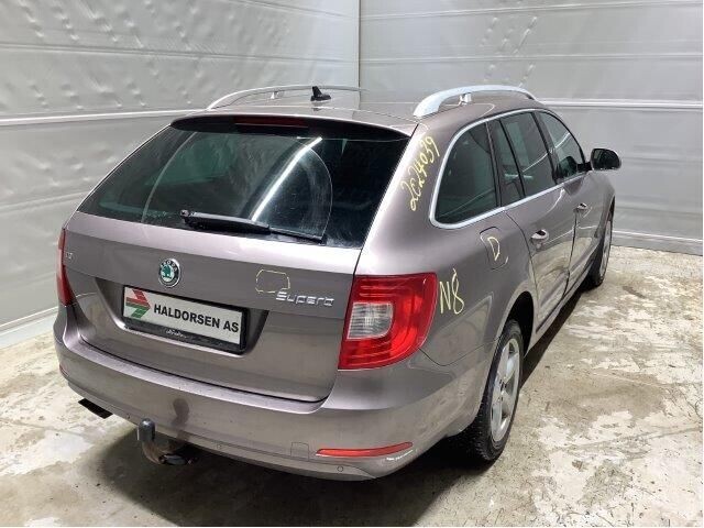 Škoda Superb 2008-2015 (Type II) , Motorkode: CFFB;CLJA, Girkassekode: 
