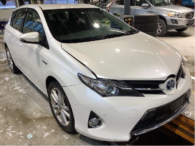 Toyota Auris 2013-2015 (Type II, Fase 1) , Motorkode: 2ZR-FXE, Girkassekode: 