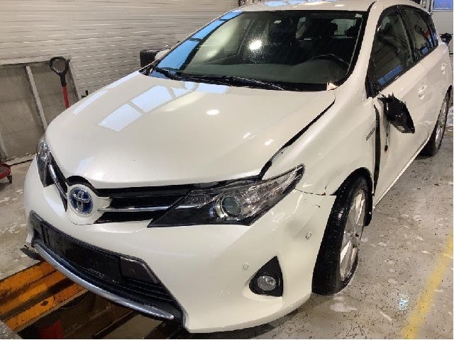 Toyota Auris 2013-2015 (Type II, Fase 1) , Motorkode: 2ZR-FXE, Girkassekode: 