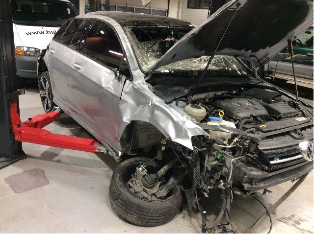 VW Golf VII 2012-2017 (Fase 1) , Motorkode: D5244T15;DS4, Girkassekode: pzs
