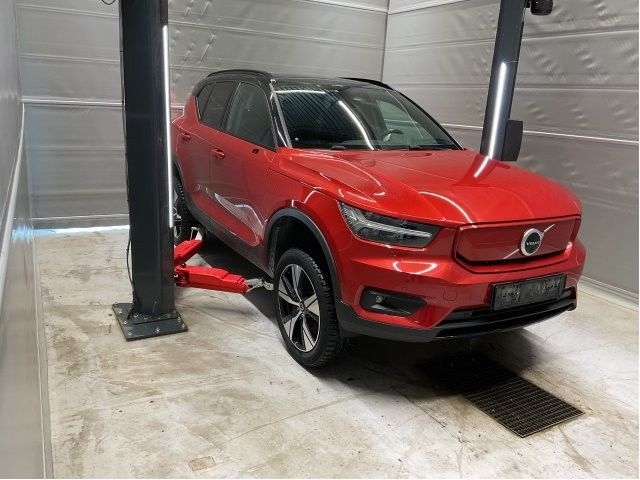 Volvo XC40 2018-2024 , Motorkode: E400V6, Girkassekode: 