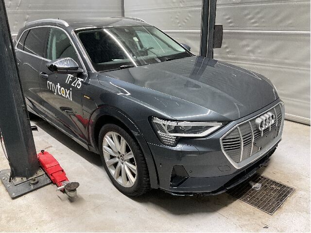 Audi e-tron 2018-->> , Motorkode: BM1J, Girkassekode: